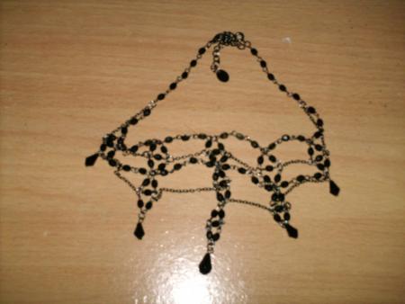 collier de perles noires